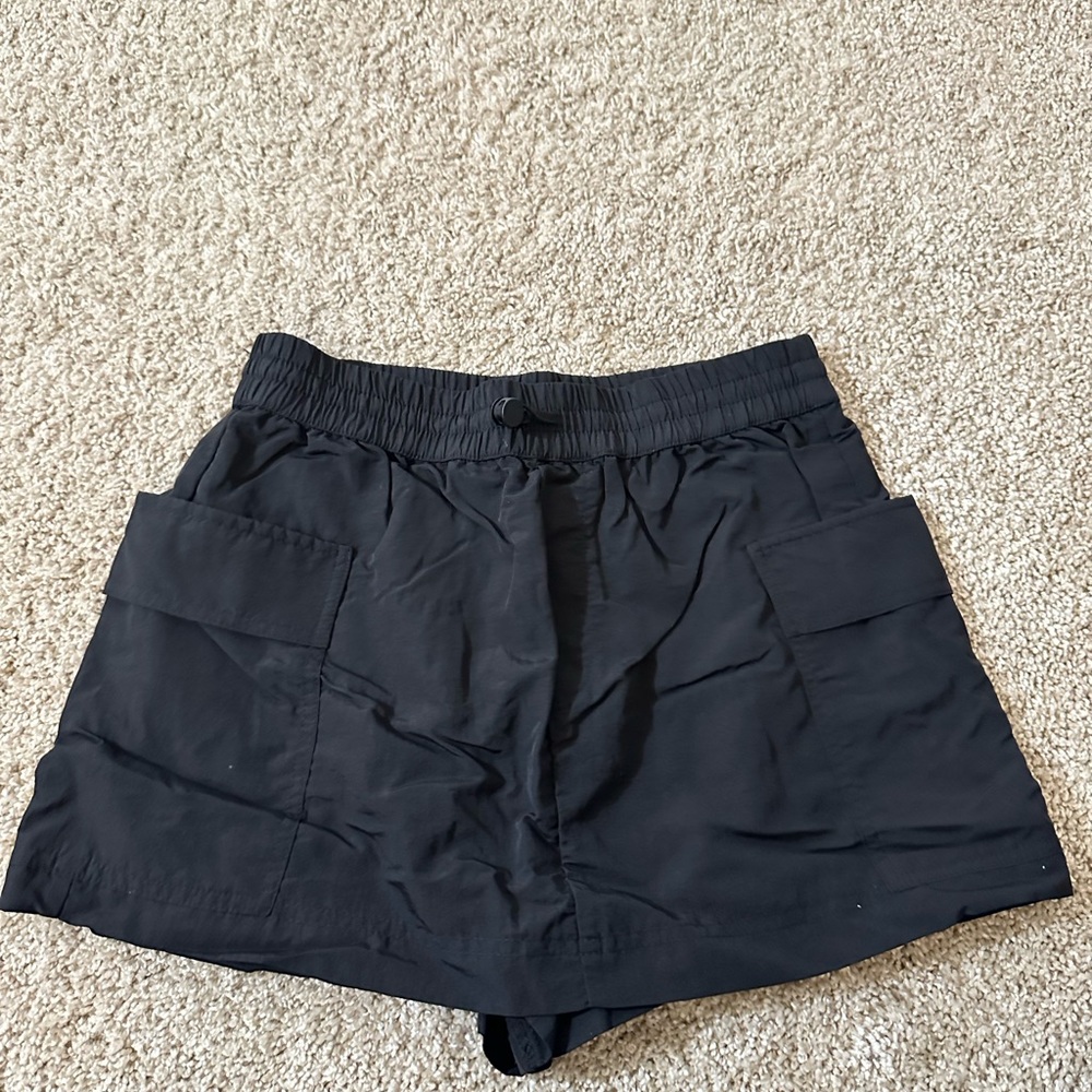 Zara Black Elastic-Waist Cargo Skort (skirt+short)